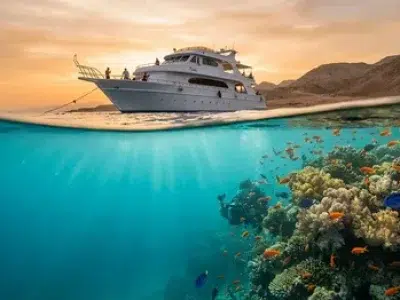 best Hurghada tours in summer - snorkeling and boat trip