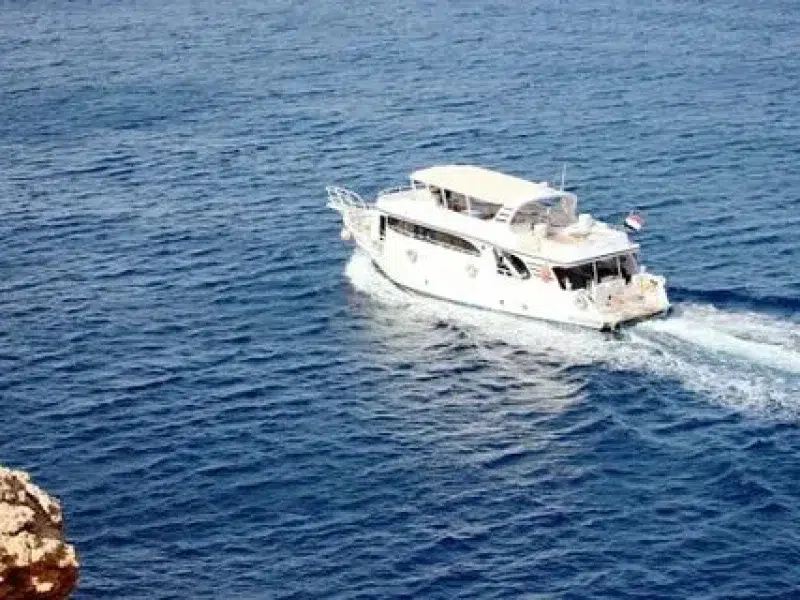 Book Catamaran Boat Trip Hurghada Online