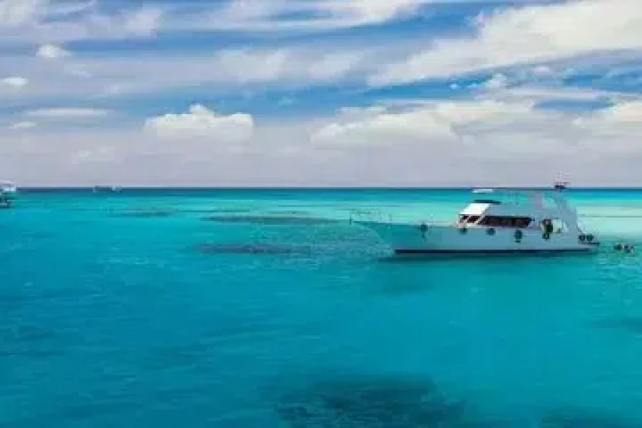 Catamaran Boat Trip in Hurghada