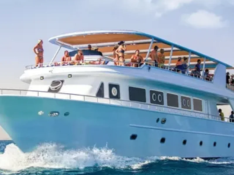 Luxury boat trips Hurghada