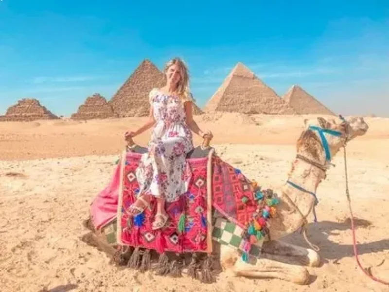 hurghada to cairo pyramids tour by plane
