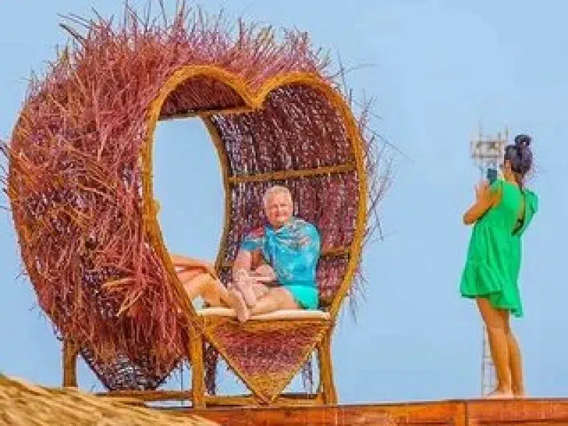 private hula hula beach tour booking