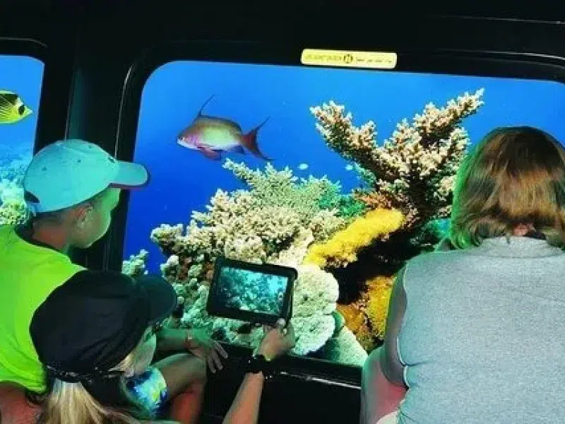 sea scope submarine style tour hurghada booking