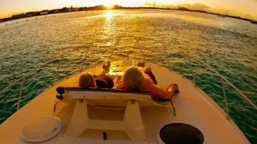 best Hurghada tours in summer - snorkeling and boat trip