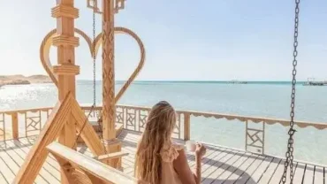 hotel tour desk vs local tour company Hurghada - comparing options for excursions